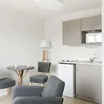 Zenao Apartahotel