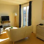 Zenao Apartahotel