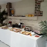 Apartahotel Zenao 3*