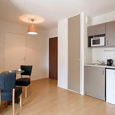 Zenao Aparthotel 3*