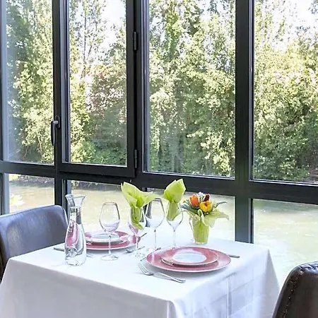 Zenao Aparthotel 3*